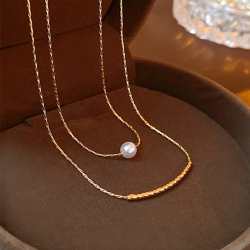 Minimalist Pearl Necklace