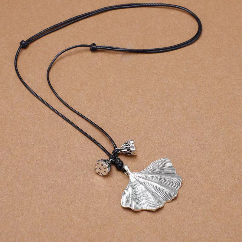 Ginkgo biloba
Necklace