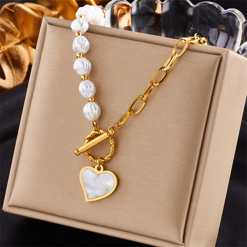 Golden Heart Fashion Necklace