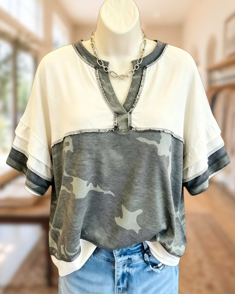 Split Neck Camo Contrast Tiered Sleeve Exposed Stitch Casual Top