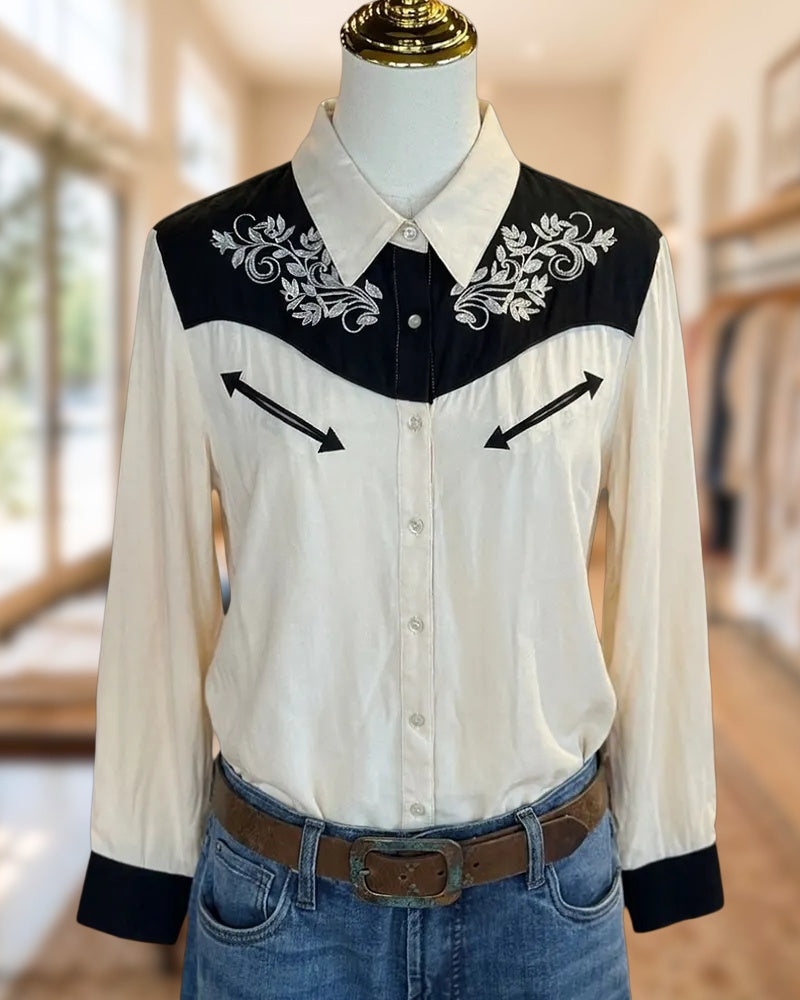 Western Embroidered Contrast Yoke Arrow Accent Button Down Shirt