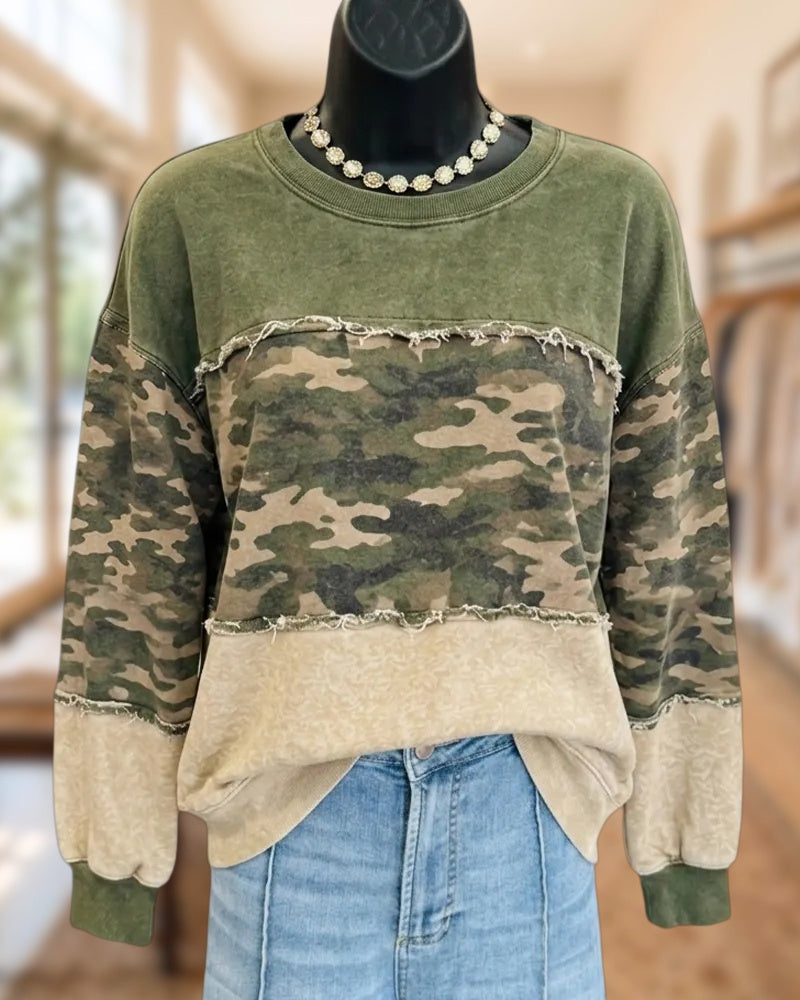 Camo Print Frayed Trim Color Block Crew Neck Sweatshirt