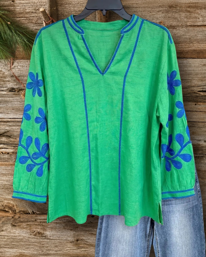 Embroidered Contrast Trim V-Neck 3/4 Sleeve Relaxed Fit Casual Blouse