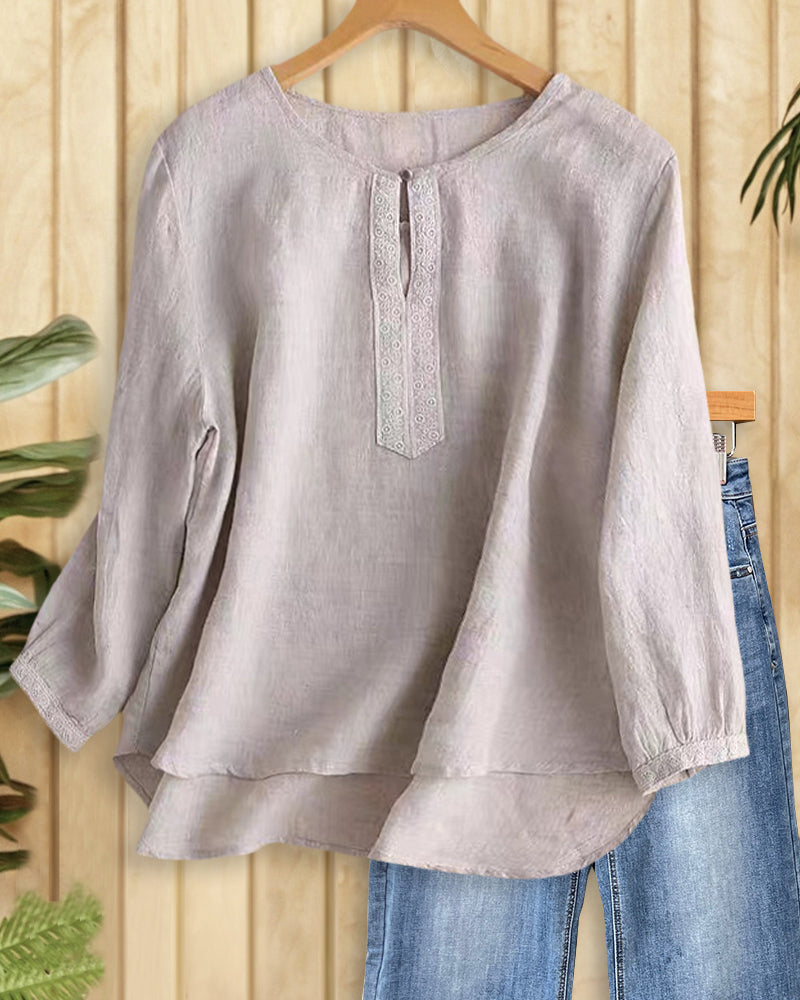 Solid Color Lacy Trim Retro Round Neck Blouse