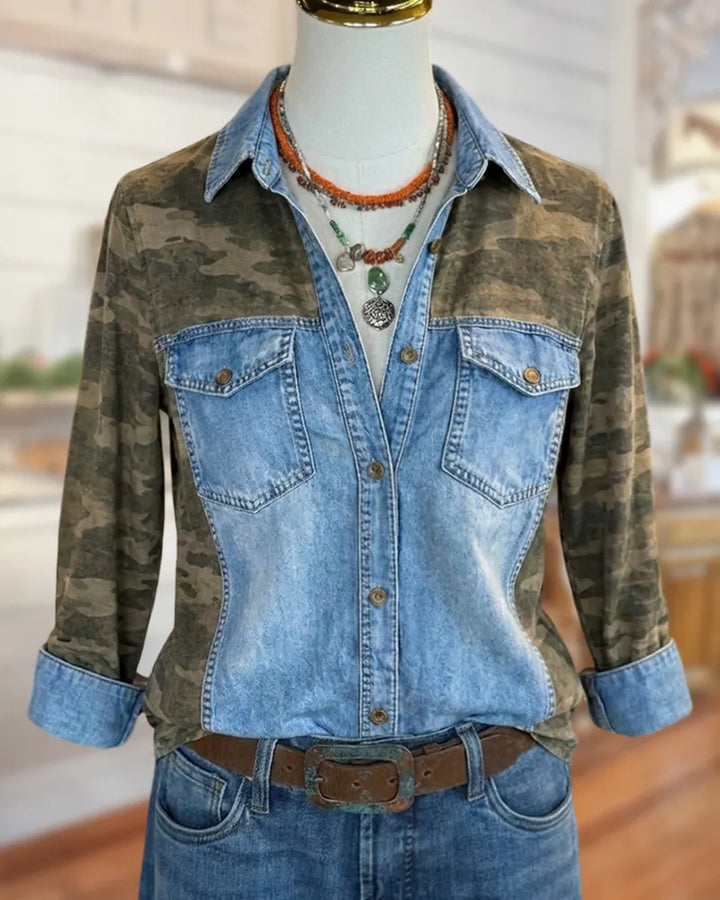 Camouflage Contrast Flap Pocket Rolled Cuff Button Down Shirt