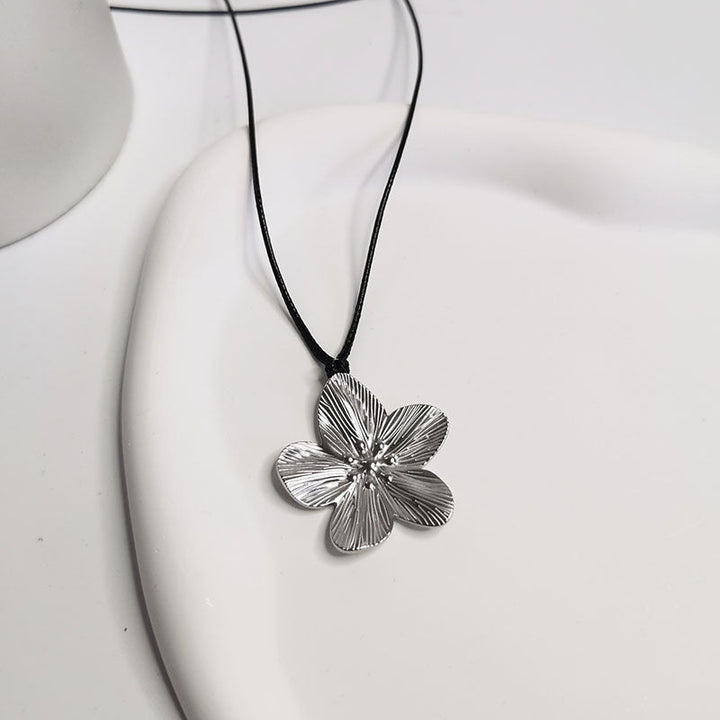 Vintage Petal Pendant Necklace