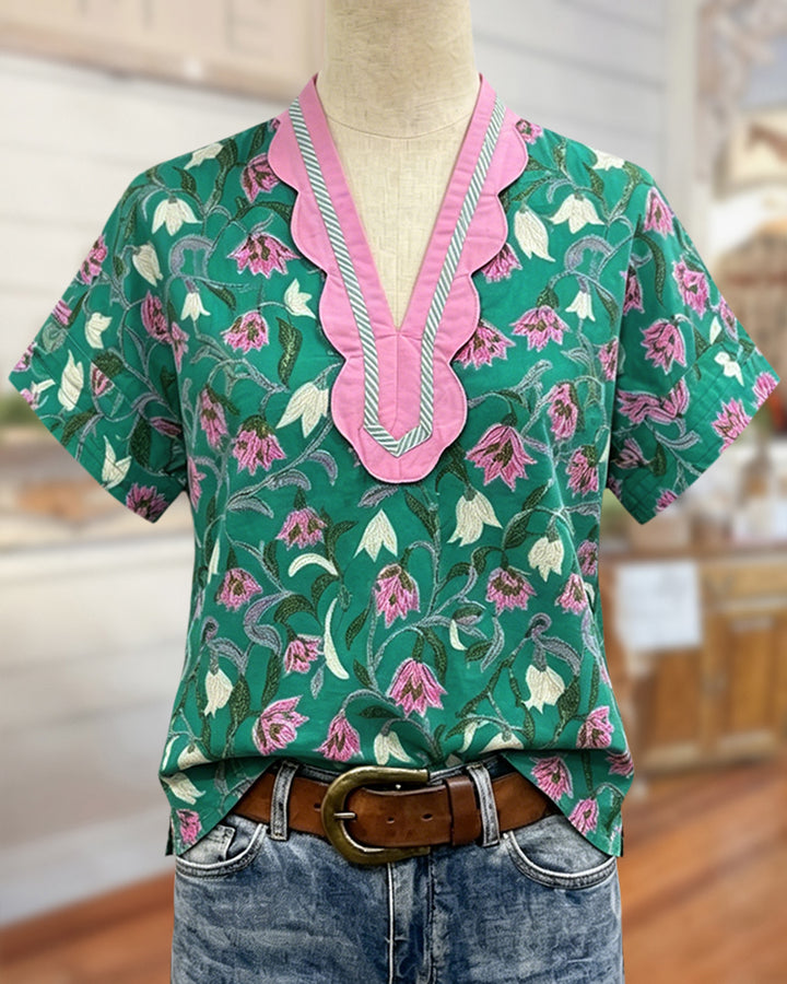 Scalloped Trim V Neck Floral Print Short Sleeve Blouse