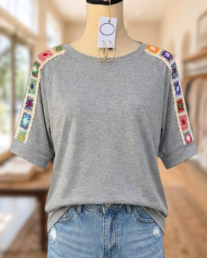 Crochet Design Retro Round Neck T-Shirt