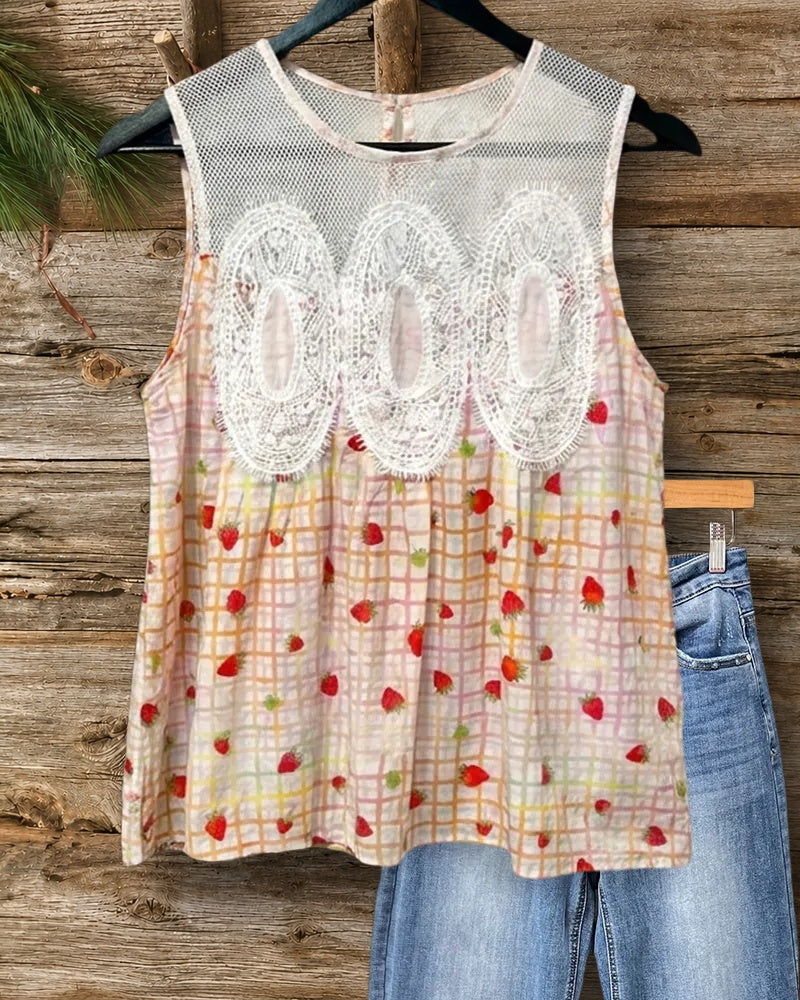 Lace Applique Mesh Panel Strawberry Print Sleeveless Tank Top