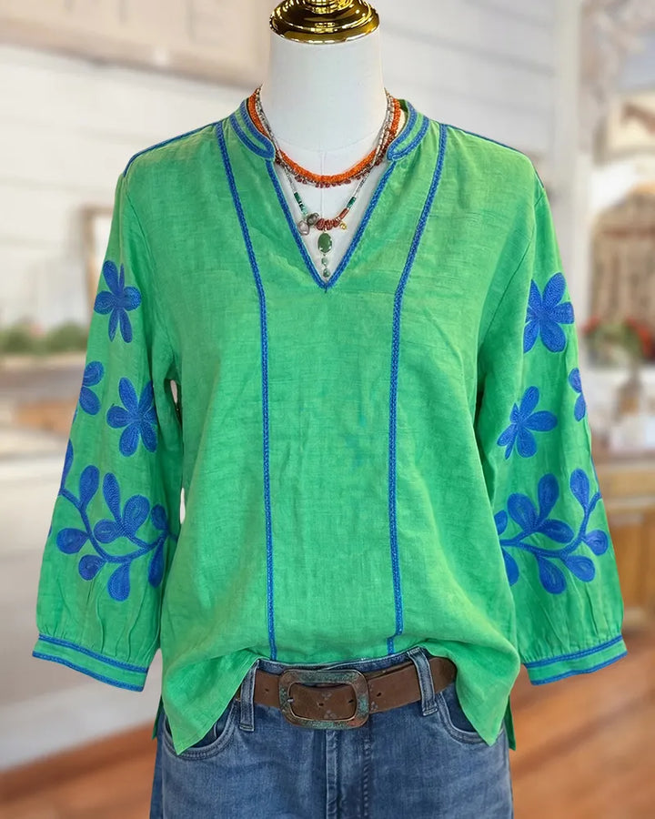 Embroidered Contrast Trim V-Neck 3/4 Sleeve Relaxed Fit Casual Blouse