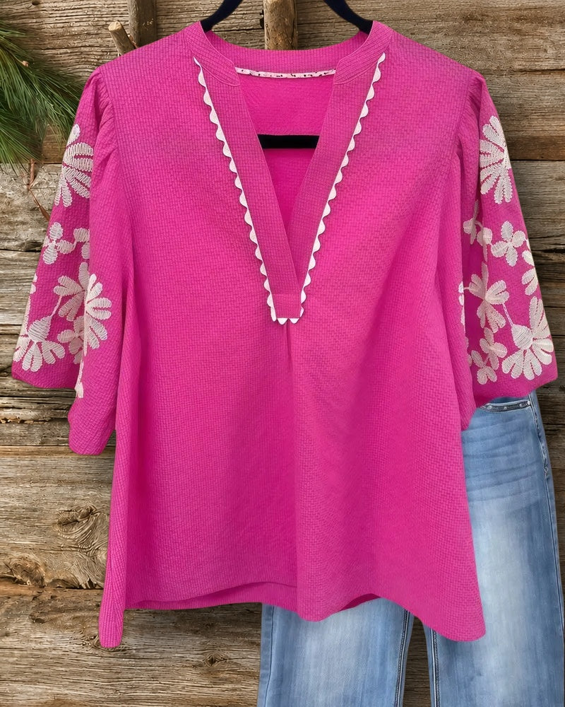 Floral Embroidery Glamorous Scalloped Trim V Neck T-Shirt