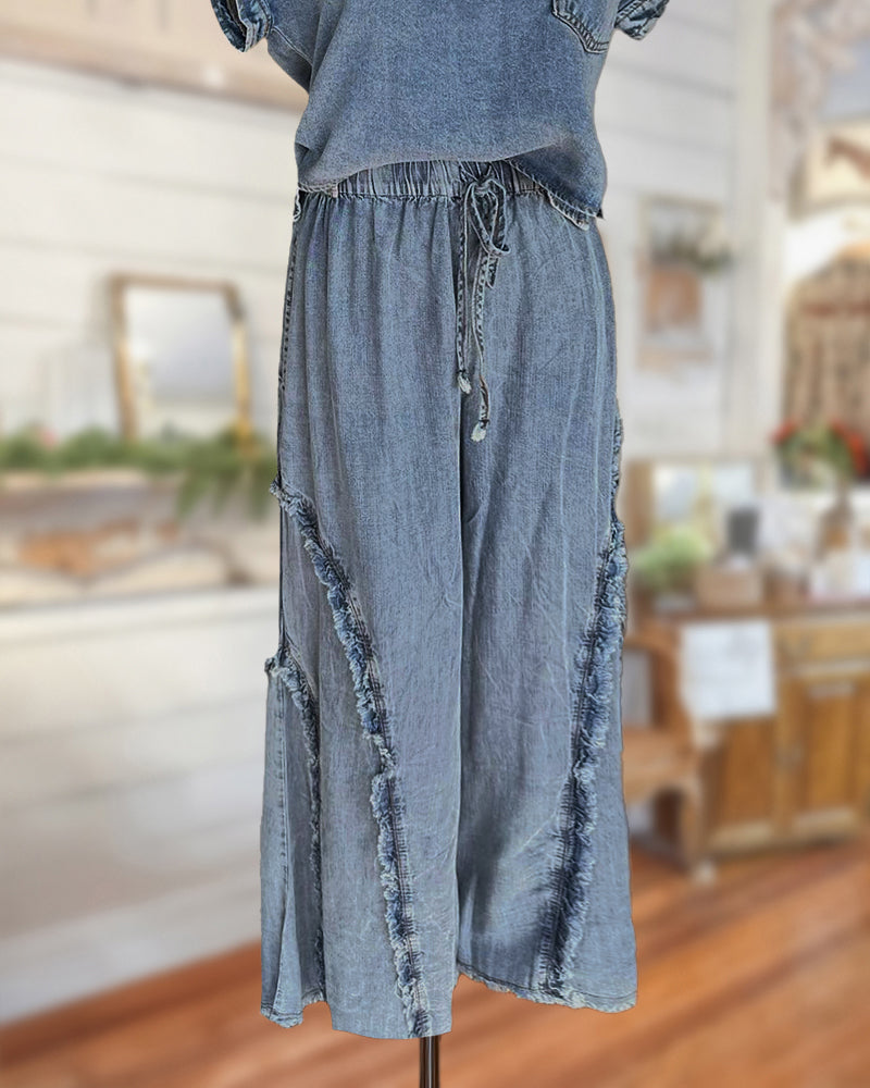 Drawstring Waist Frayed Trim Loose Wide Leg Jeans