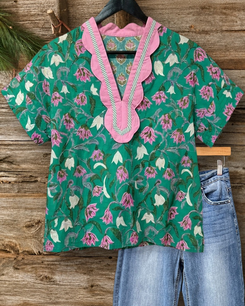 Scalloped Trim V Neck Floral Print Short Sleeve Blouse